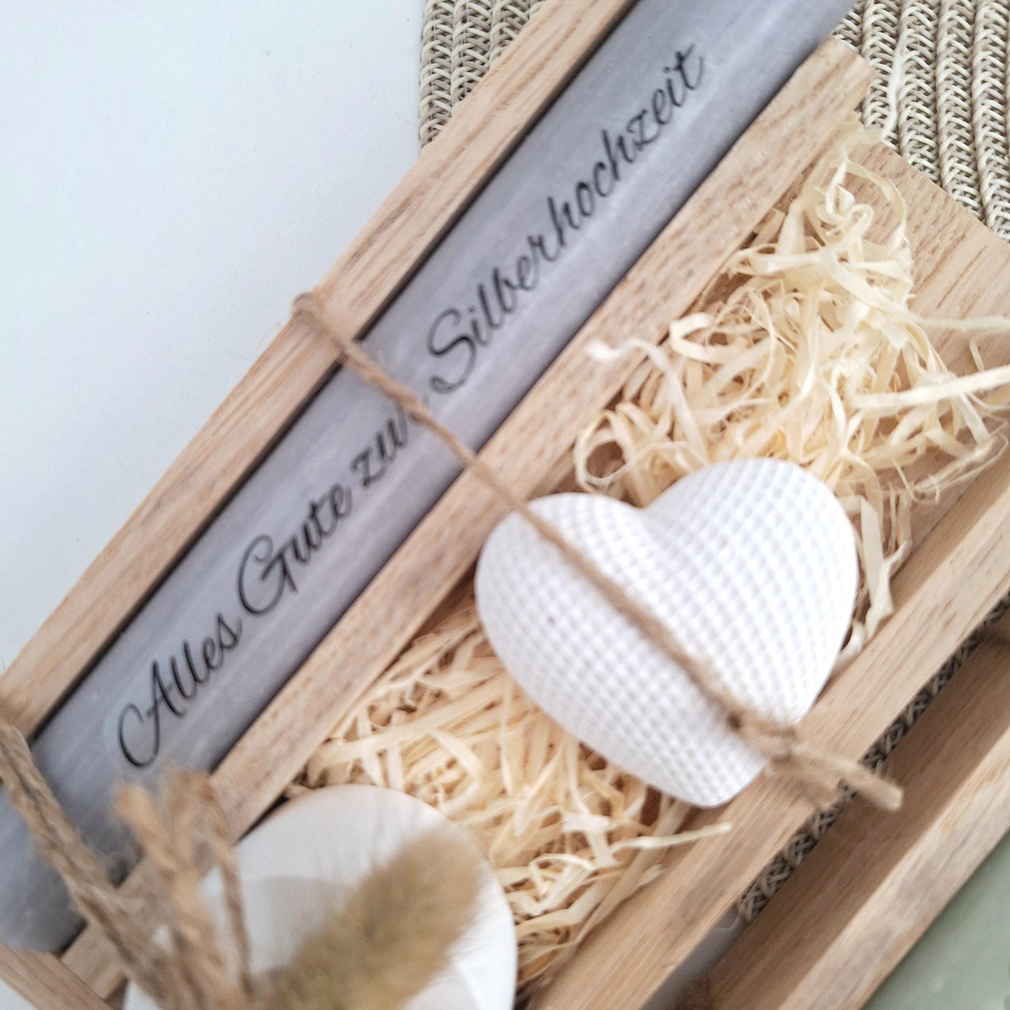 Silberhochzeit Silberhochzeitsgeschenk Dekoherz Kerze Kerzenset Kerzenhalter Stabkerze Kerze mit Kerzenbox Holzbox Mitbringsel