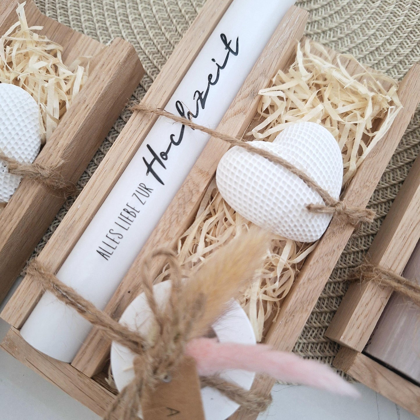 Hochzeit Geschenkset Hochzeitsgeschenk Dekoherz Kerzenhalter rund Kerzenset Stabkerze Kerzenbox Holzbox Mitbringsel