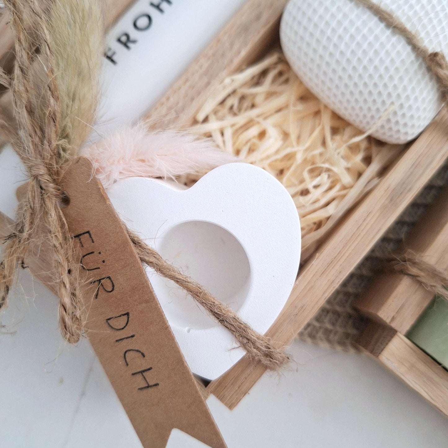 Ostern Geschenkset Ostergeschenk Dekoherz Kerzenhalter Herz Kerzenset Stabkerze Kerzenbox Holzbox Mitbringsel