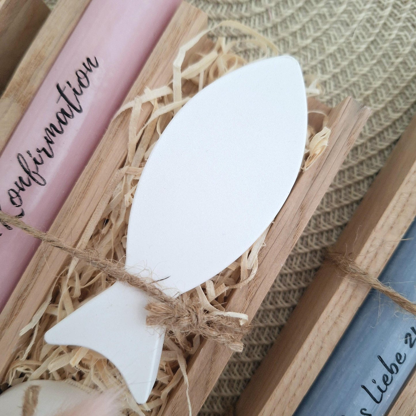Konfirmation Konfirmationsgeschenk mit einem Fisch (Var 2) Kerzenhalter rund Geschenkset für Jungen und Mädchen Konfirmationskerze Kerzenset
