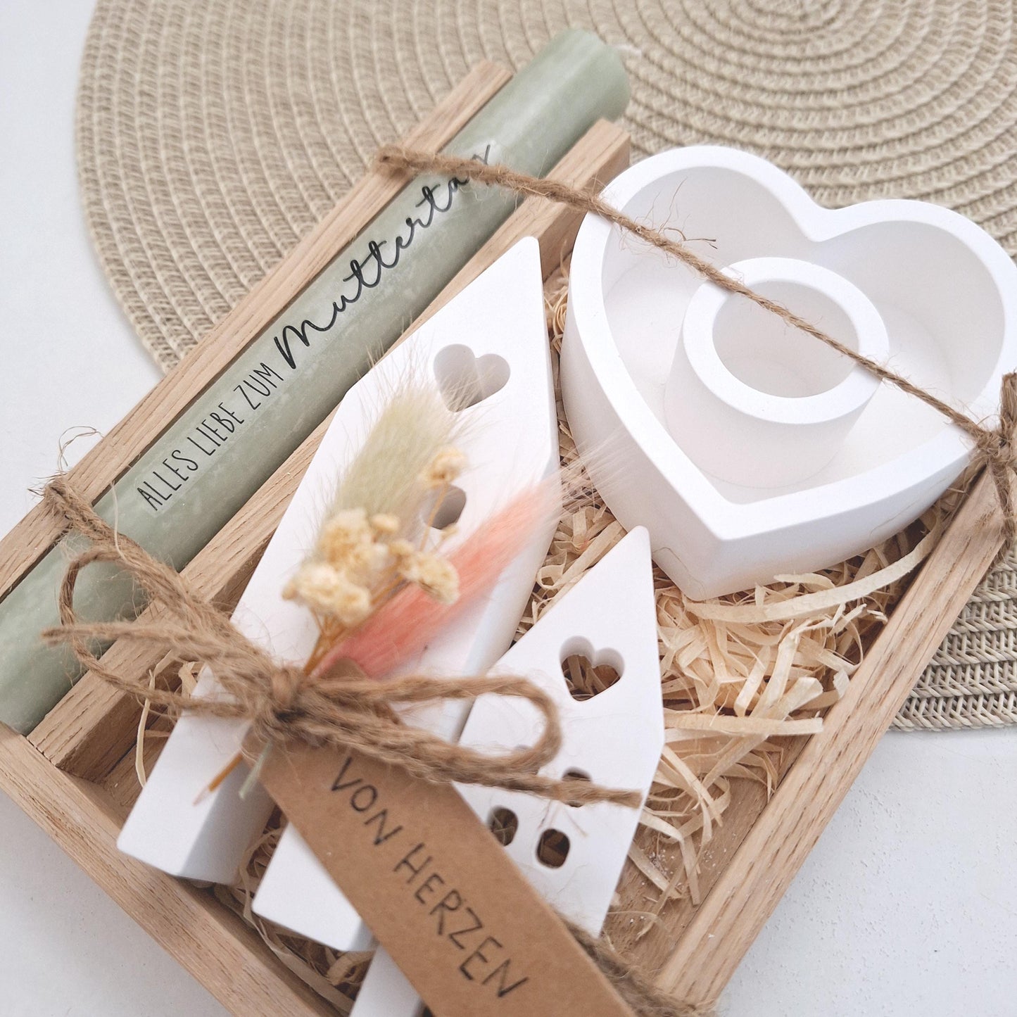 Muttertag Muttertagsgeschenk Häuser / Lichthäuser Kerzenteller Herz Kerzenset für Mama Geschenkset Stabkerze Kerzenbox Holzbox Mitbringsel