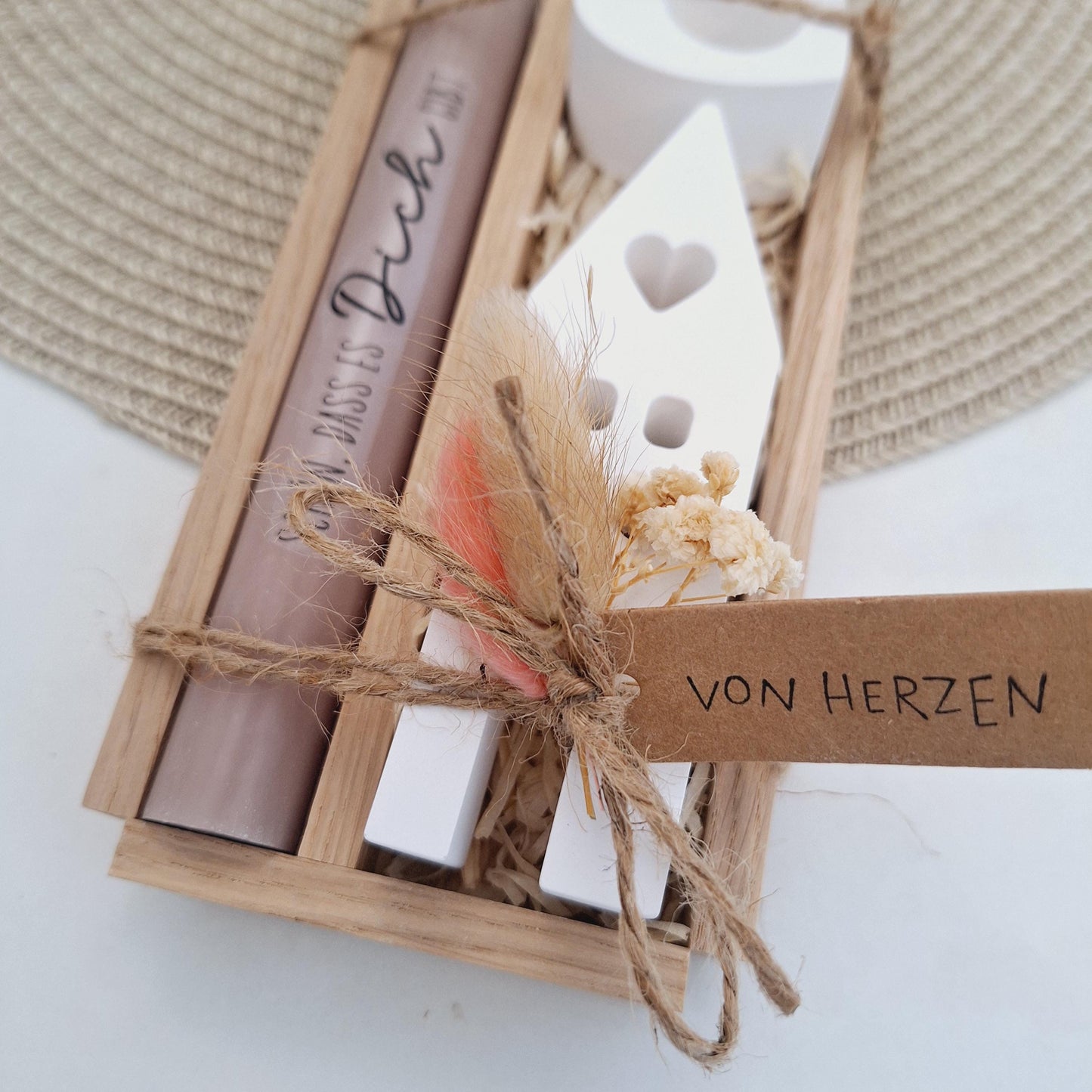 Muttertag Muttertagsgeschenk Haus / Lichthaus Kerzenhalter Herz Kerzenset für Mama Geschenkset Stabkerze Kerzenbox Holzbox Mitbringsel