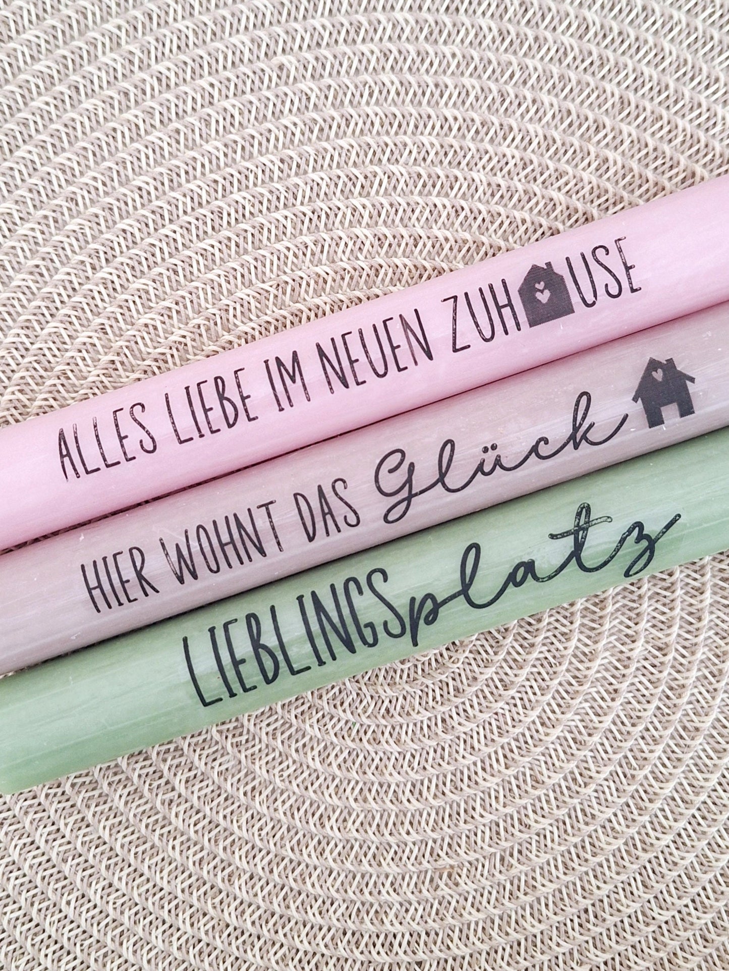 Einzugsgeschenk Einweihungsgeschenk Geschenkset zum Umzug zum Hauskauf Kerzenhalter Stabkerze Schriftzug mit Holzbox