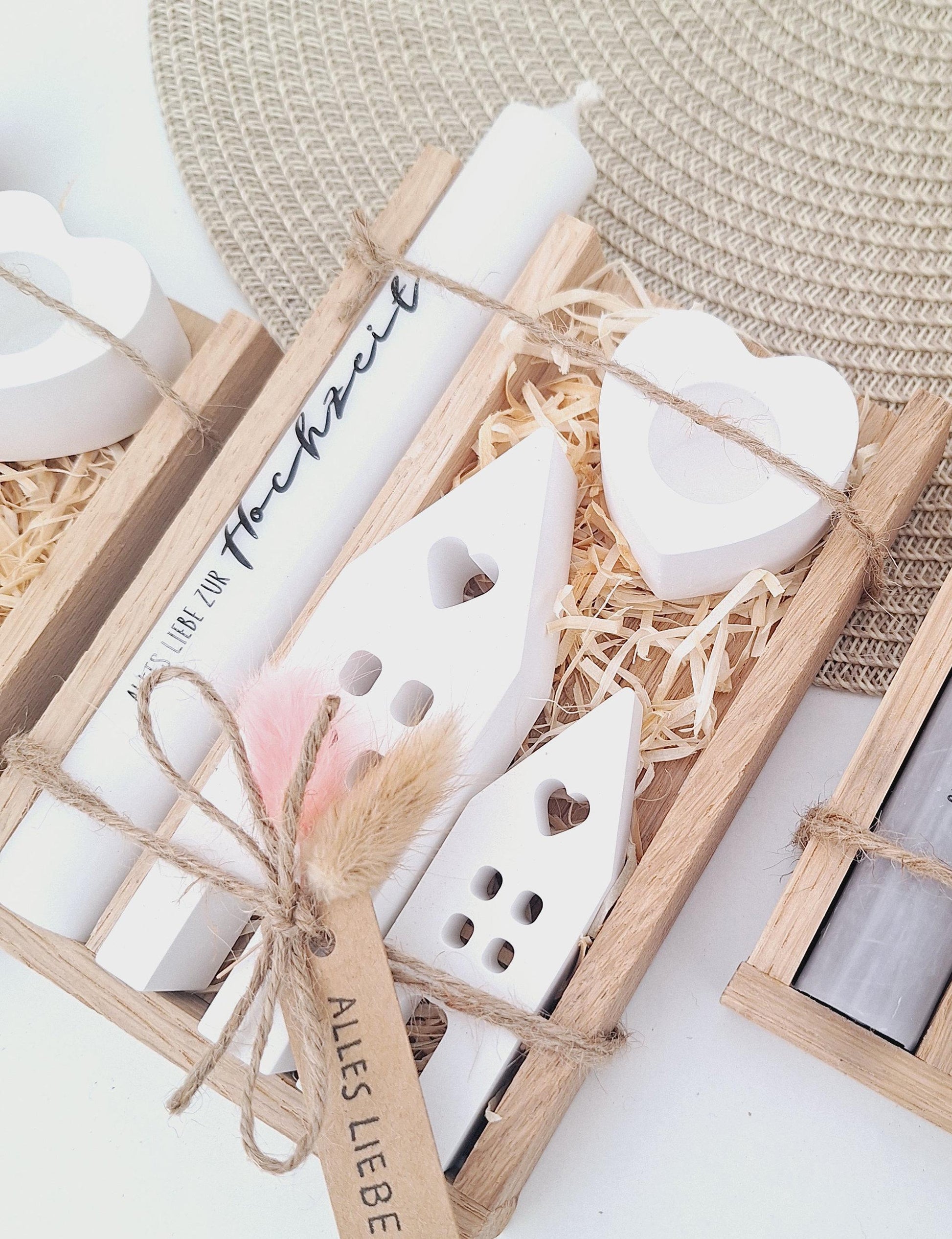 Hochzeit Geschenkset Hochzeitsgeschenk Häuser Lichthäuser Kerzenset Kerzenhalter Herz Stabkerze Kerzenbox Holzbox Mitbringsel