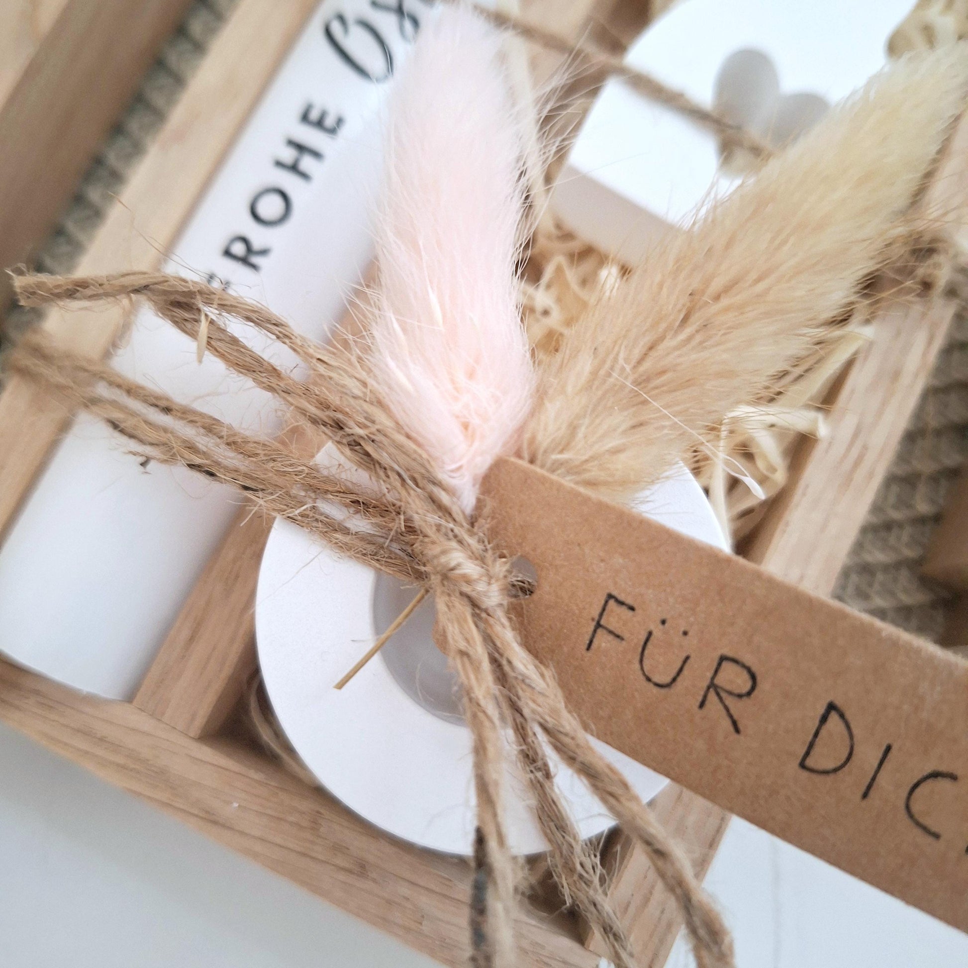 Ostern Ostergeschenk Geschenkset Kerze Kerzenset Kerzenhalter rund Hase mit Herz Stabkerze Schriftzug Frohe Ostern Osterfest Mitbringsel