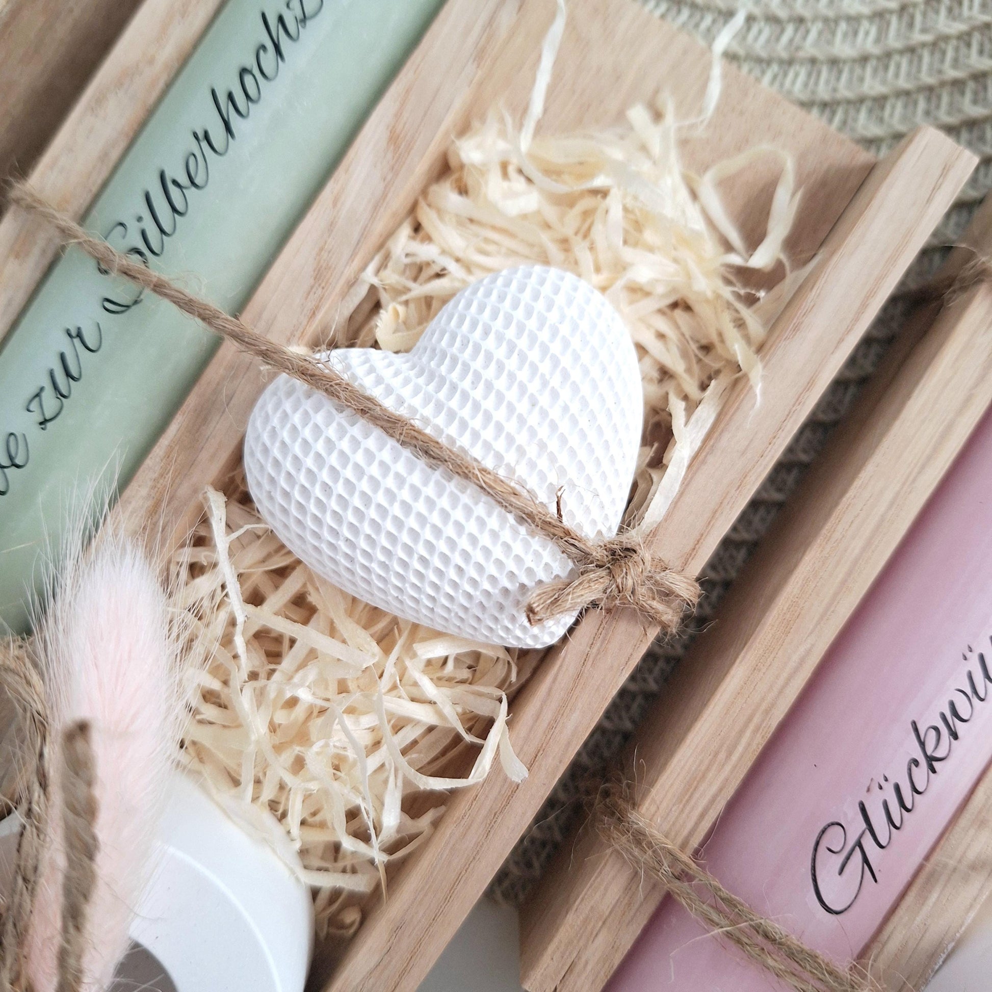 Silberhochzeit Silberhochzeitsgeschenk Dekoherz Kerze Kerzenset Kerzenhalter Stabkerze Kerze mit Kerzenbox Holzbox Mitbringsel