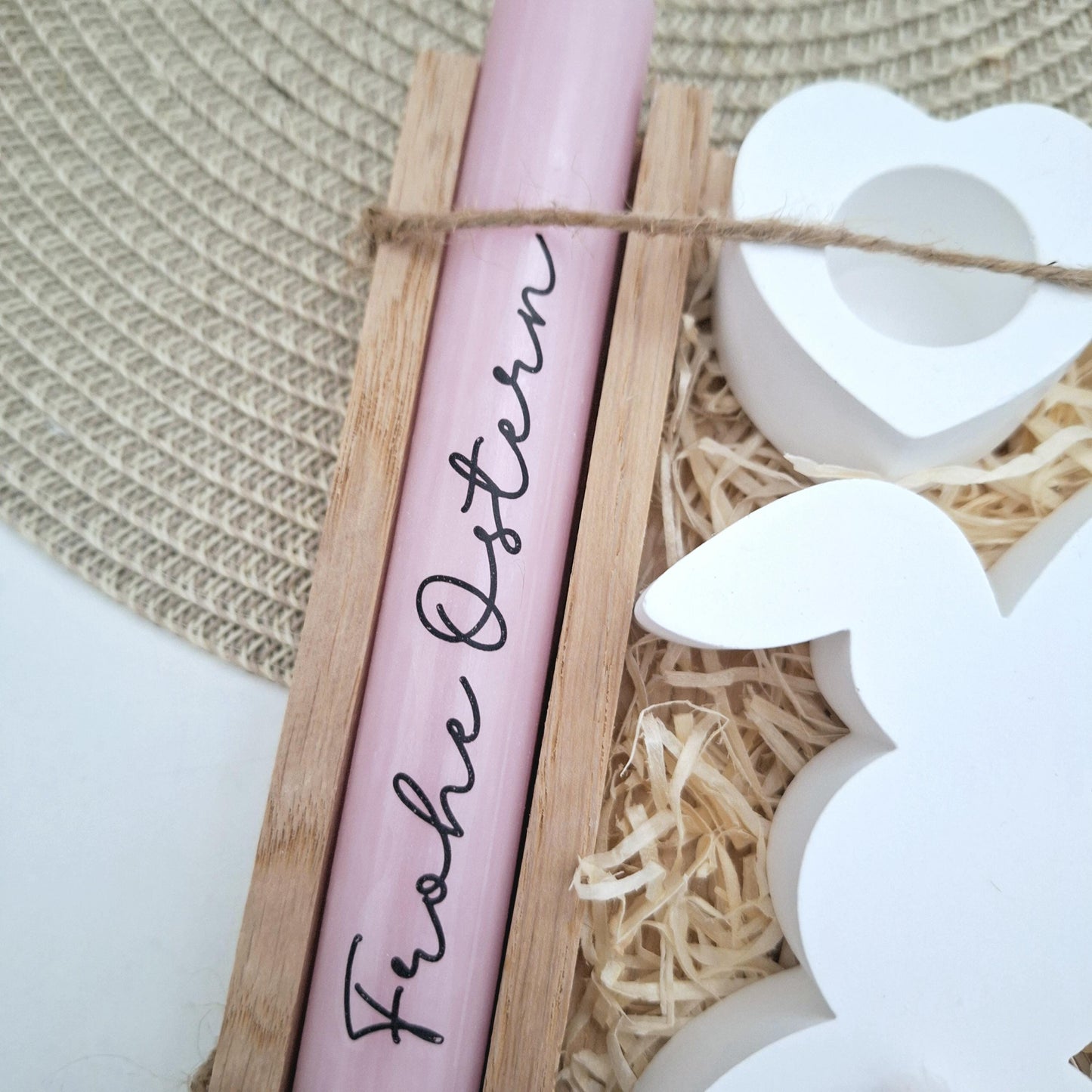 Ostern Geschenkset Ostergeschenk Hase mit Knickohr Kerzenhalter Herz Kerzenset Stabkerze Kerzenbox Holzbox Mitbringsel