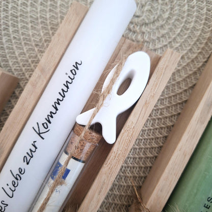 Kommunion Geldgeschenk Kommunionsgeschenk Geschenkset mit Fisch Reagenzglas Geschenkset für Jungen und Mädchen Kommunionskerze Gutschein