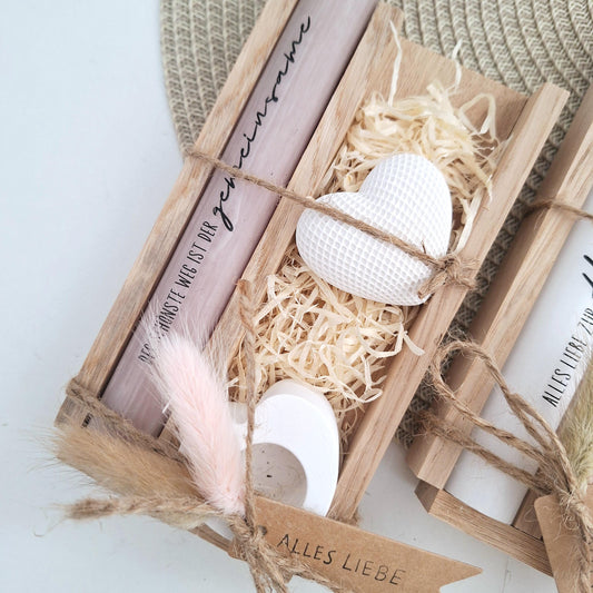 Hochzeit Geschenkset Hochzeitsgeschenk Dekoherz Kerzenhalter Herz Kerzenset Stabkerze Kerzenbox Holzbox Mitbringsel