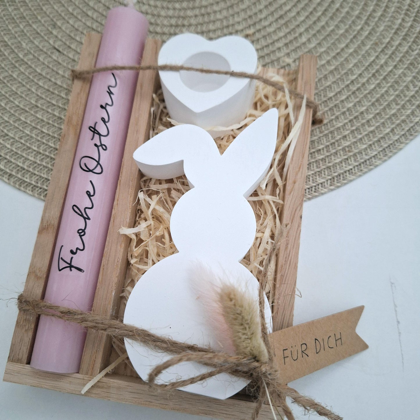 Ostern Geschenkset Ostergeschenk Hase mit Knickohr Kerzenhalter Herz Kerzenset Stabkerze Kerzenbox Holzbox Mitbringsel