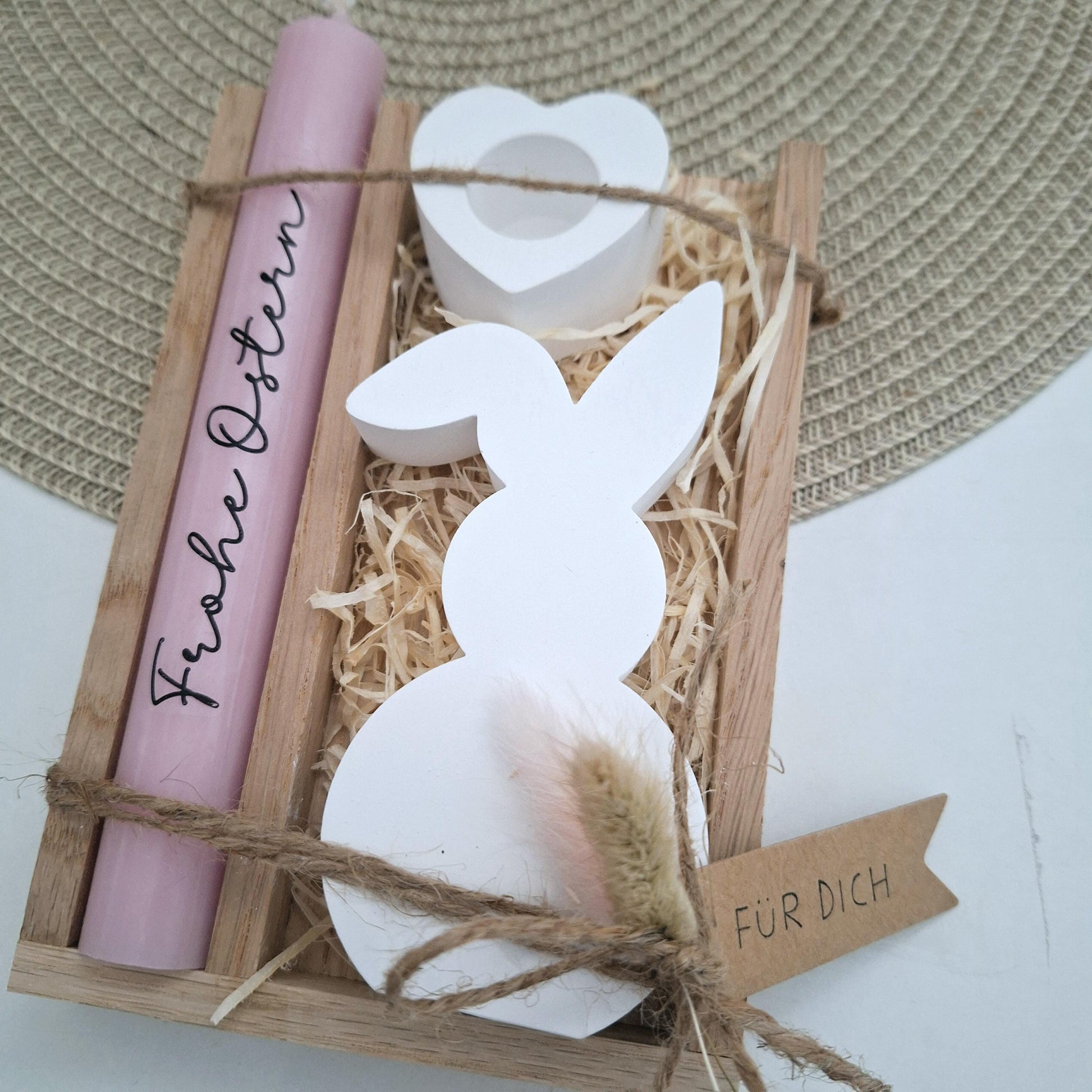 Ostern Geschenkset Ostergeschenk Hase mit Knickohr Kerzenhalter Herz Kerzenset Stabkerze Kerzenbox Holzbox Mitbringsel