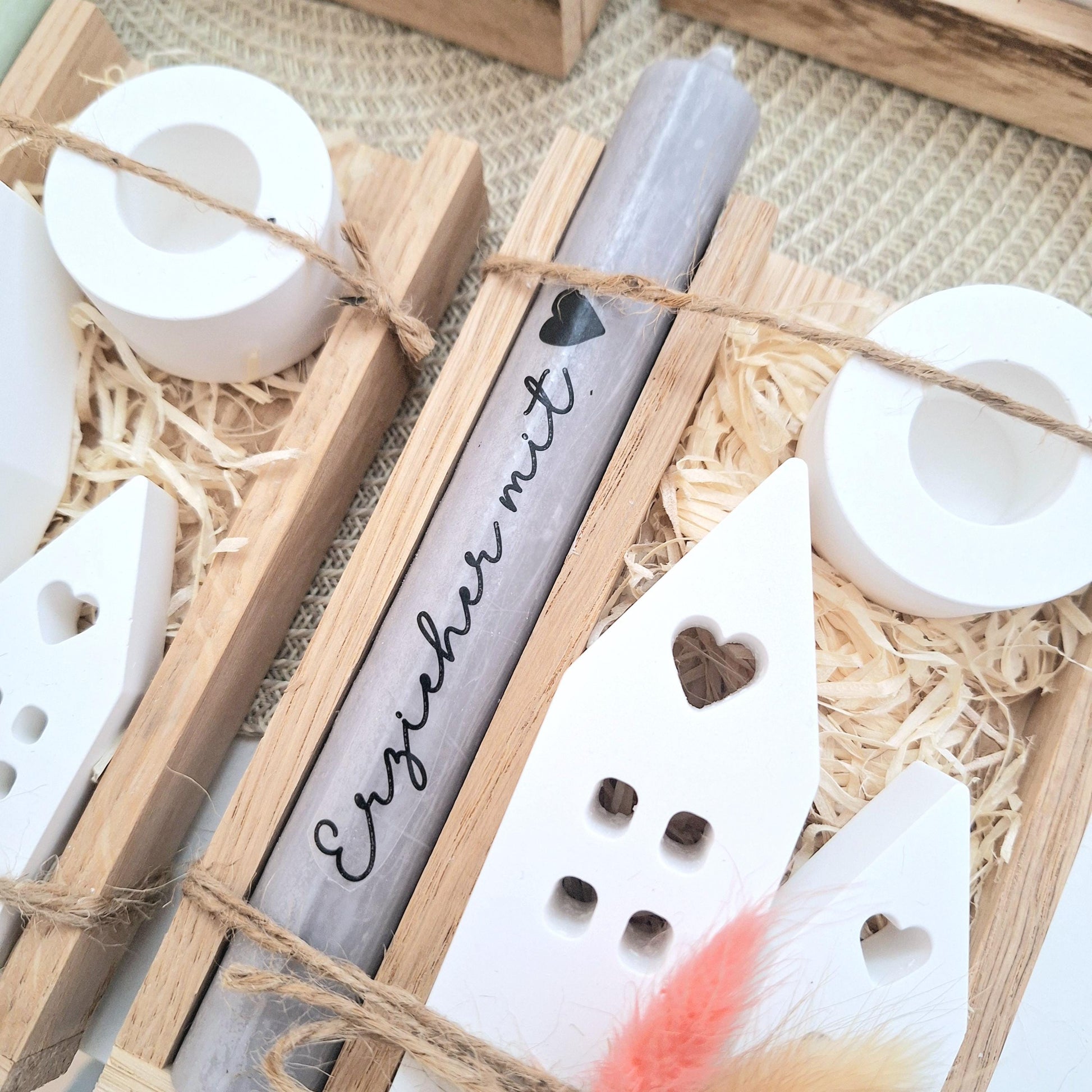 Abschiedsgeschenk Kindergarten KITA Erzieherin mit Herz Geschenkset Dankeschön Häuser / Lichthäuser Kerzenhalter Stern Kerzenset Stabkerze