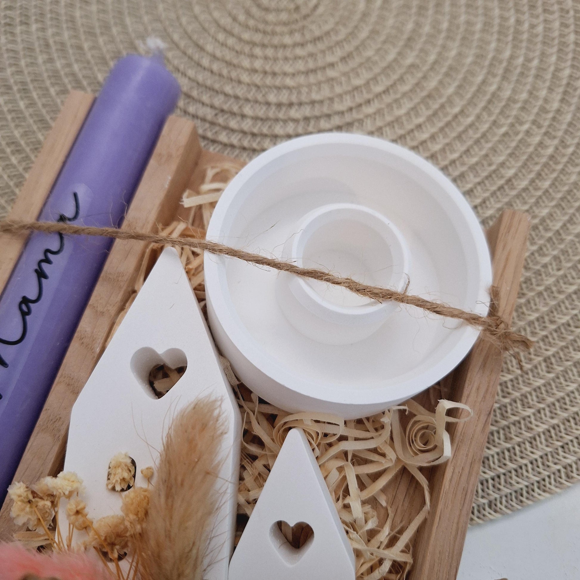 Muttertag Muttertagsgeschenk Häuser / Lichthäuser Kerzenteller rund Kerzenset für Mama Geschenkset Stabkerze Kerzenbox Holzbox Mitbringsel