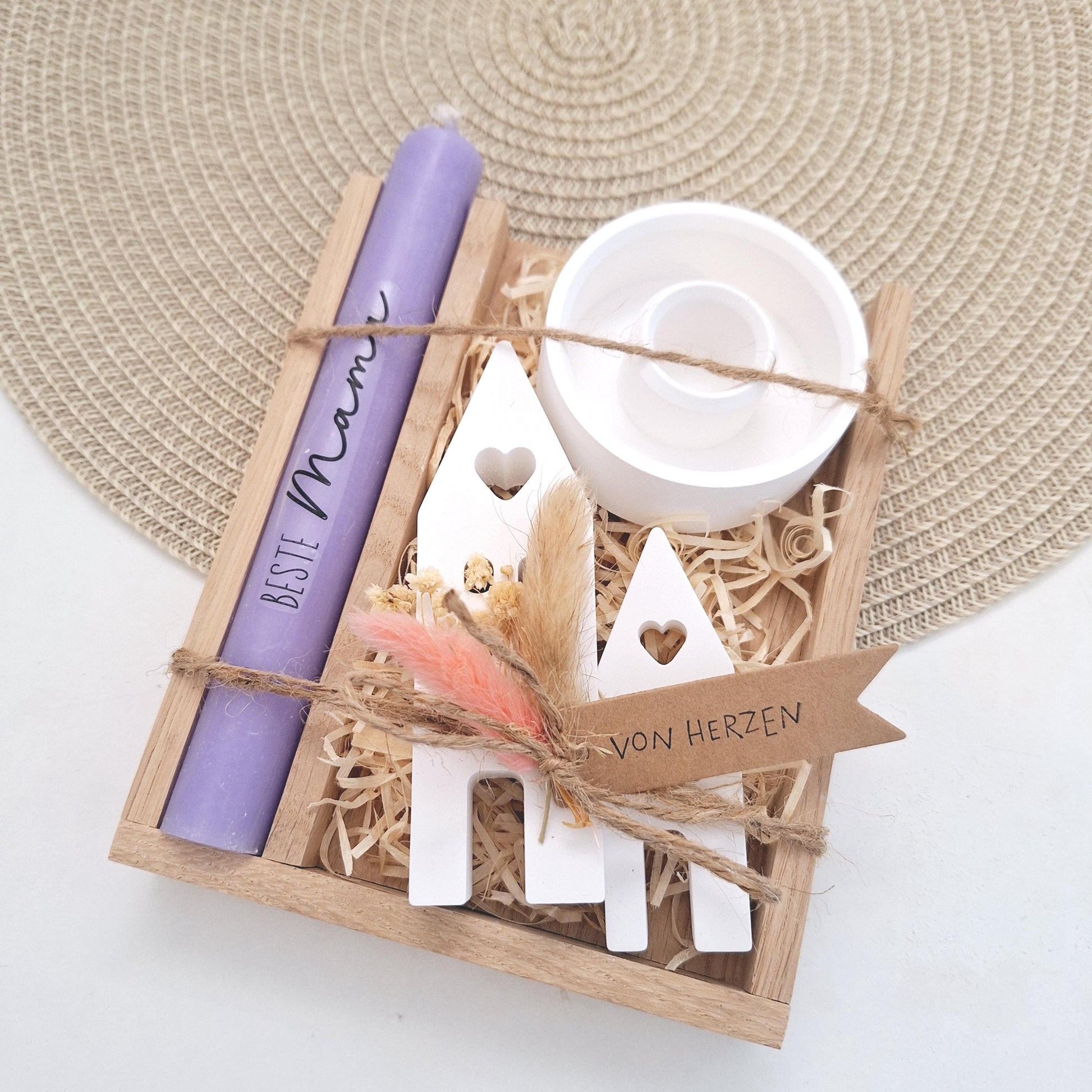 Muttertag Muttertagsgeschenk Häuser / Lichthäuser Kerzenteller rund Kerzenset für Mama Geschenkset Stabkerze Kerzenbox Holzbox Mitbringsel